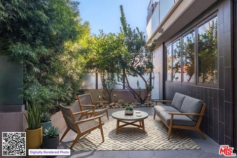 Tiny photo for 1249 N Formosa Avenue, West Hollywood, CA 90046 (MLS # 26660453)