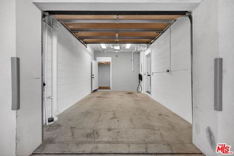 Tiny photo for 1249 N Formosa Avenue, West Hollywood, CA 90046 (MLS # 26660453)