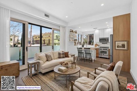 Tiny photo for 1249 N Formosa Avenue, West Hollywood, CA 90046 (MLS # 26660453)