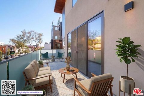 Tiny photo for 1249 N Formosa Avenue, West Hollywood, CA 90046 (MLS # 26660453)