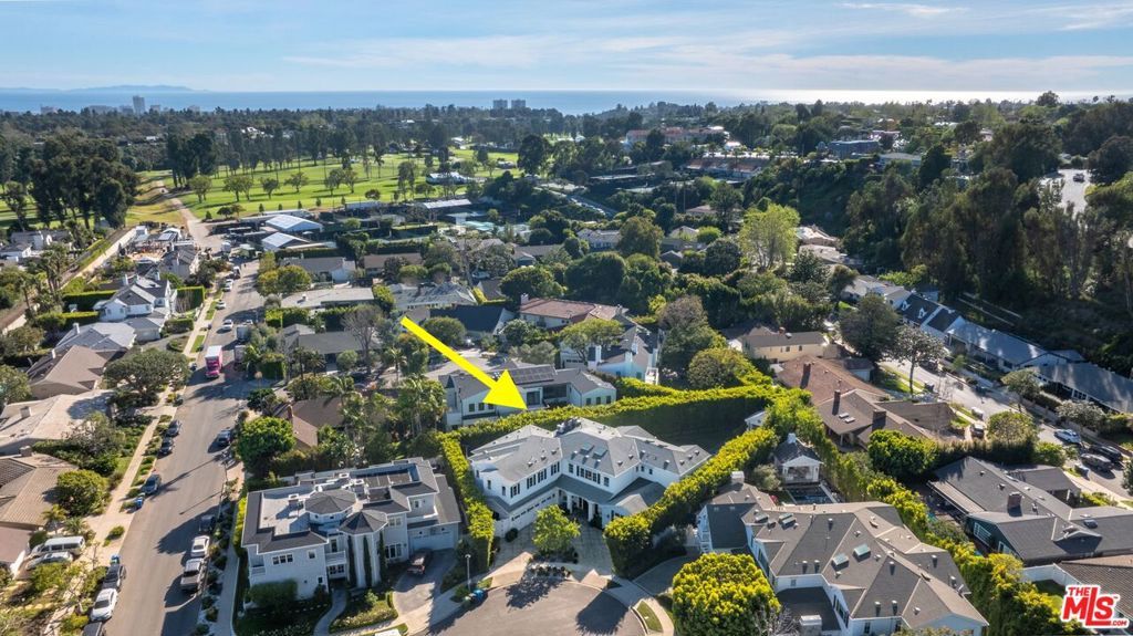 Photo of 13210 Haney Place, Los Angeles, CA 90049 (MLS # 26657145)