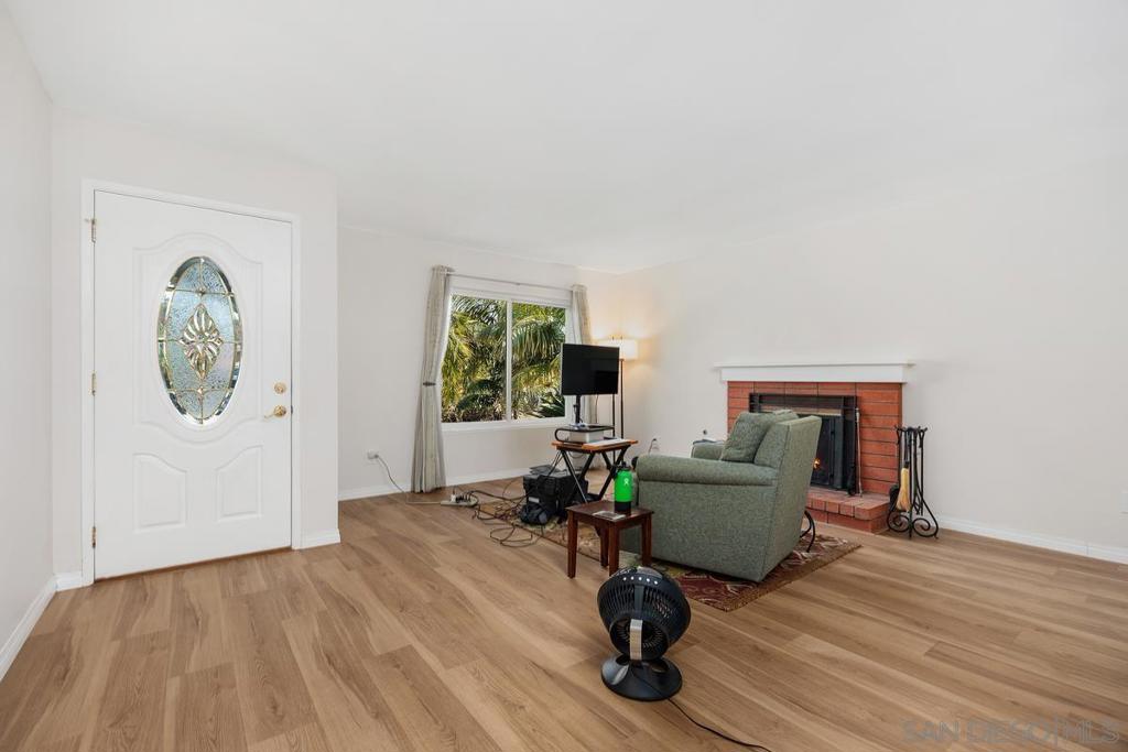 140 Five Crowns Way