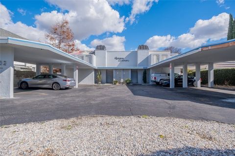 Photo of 432 S Sierra Madre Boulevard #1, Pasadena, CA 91107 (MLS # SR26066430)