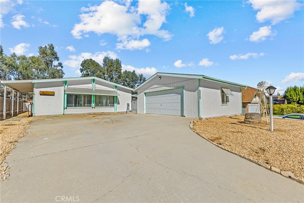 33275 Mill Pond