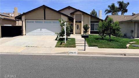 Photo of 21617 Turmeric Court, Saugus, CA 91350 (MLS # SR26162741)