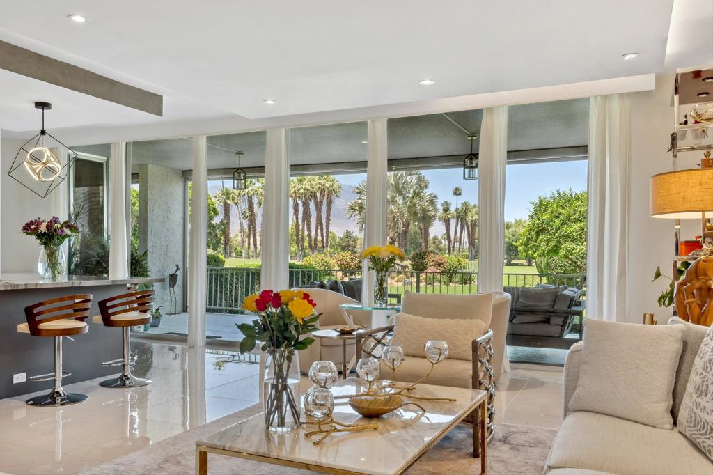 899 Island Drive 112