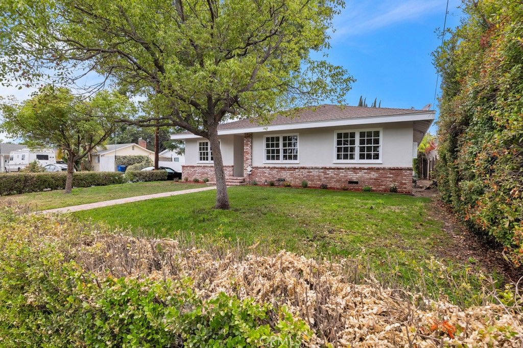 Photo of 7005 Orion Avenue, Van Nuys, CA 91406 (MLS # SR25218774)