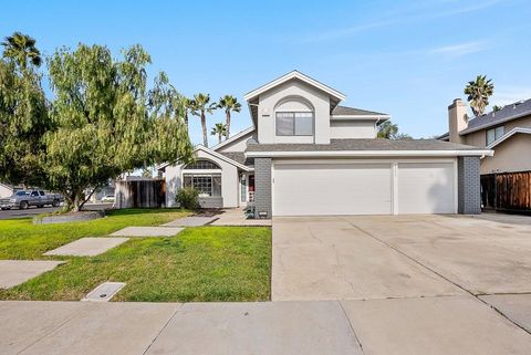Photo of 2205 Breaker Ct Ct, Discovery Bay, CA 94505 (MLS # 41122981)