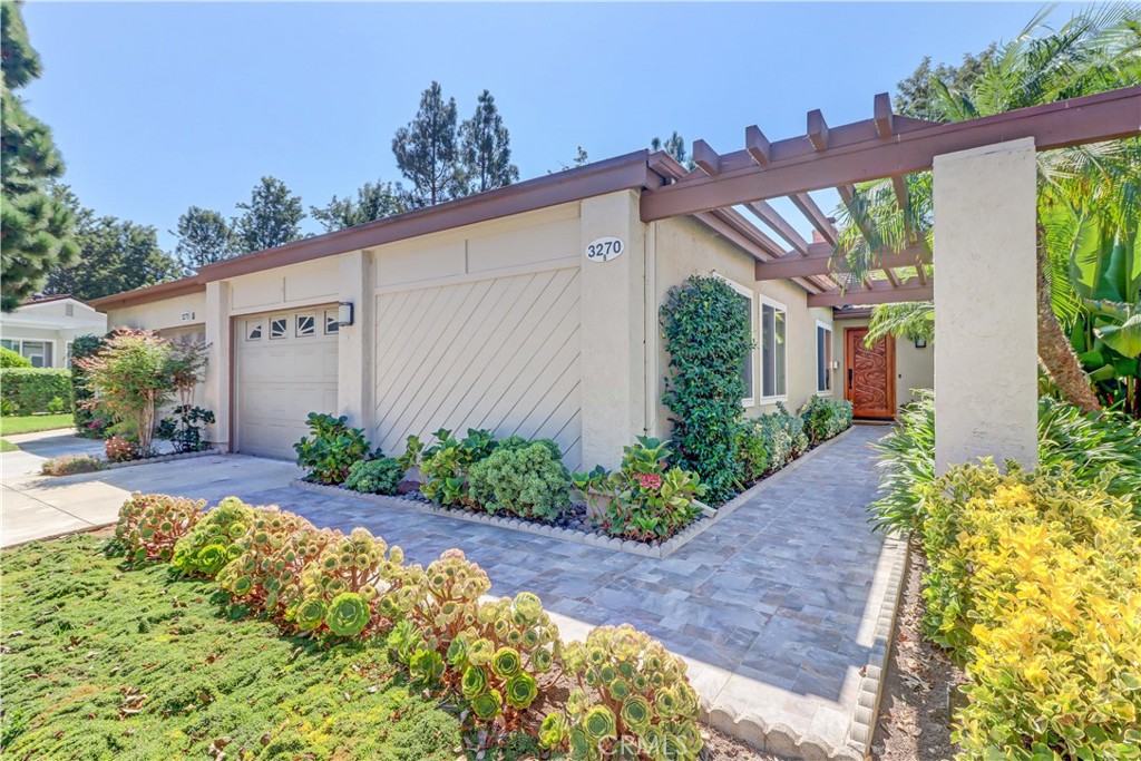 3270 San Amadeo B