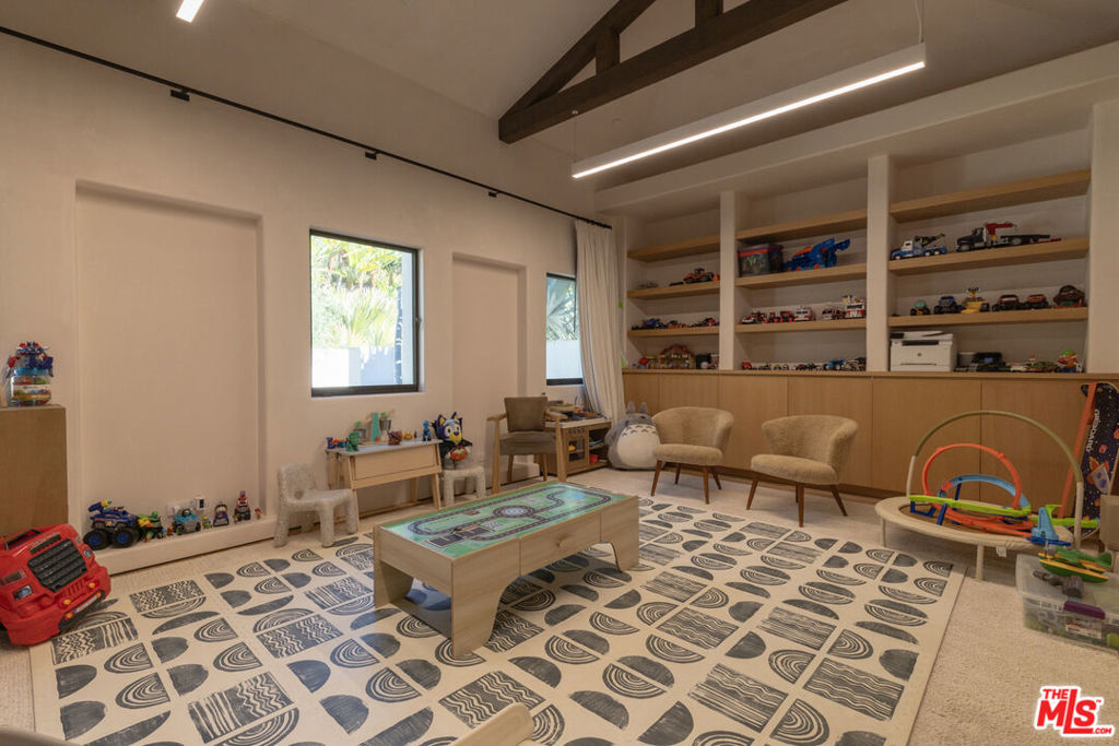 Hope Ranch - Residential