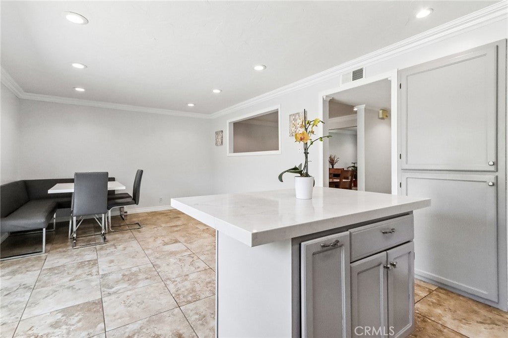 10424 Echo River Court, Fountain Valley CA 92708 - Photo 14