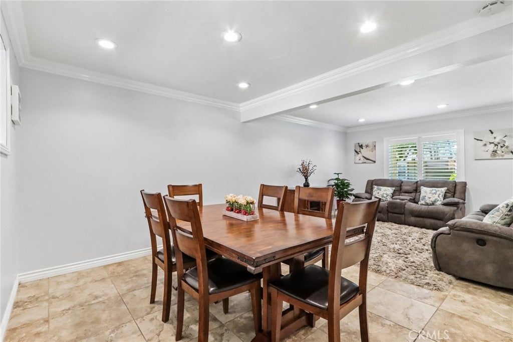 10424 Echo River Court, Fountain Valley CA 92708 - Photo 8