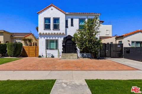 Photo of 3429 Edgehill Drive #1, Los Angeles, CA 90018 (MLS # 26728083)