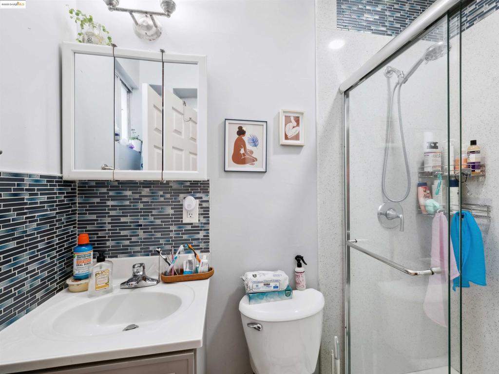 WEST END - Residential Income