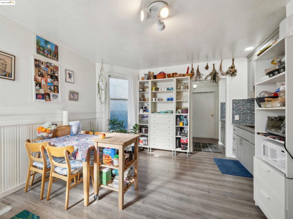 WEST END - Residential Income