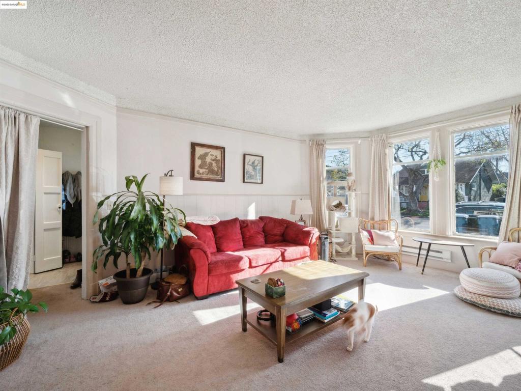 WEST END - Residential Income
