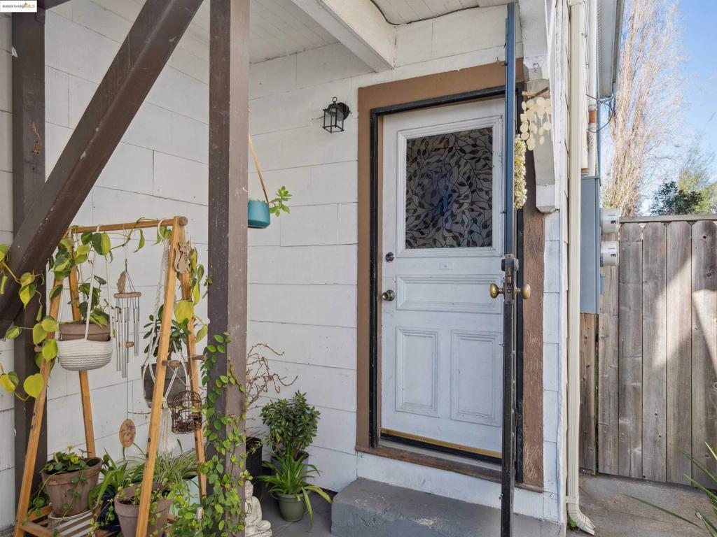 WEST END - Residential Income