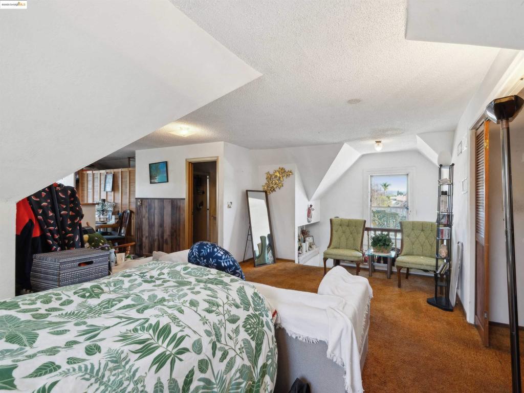 WEST END - Residential Income