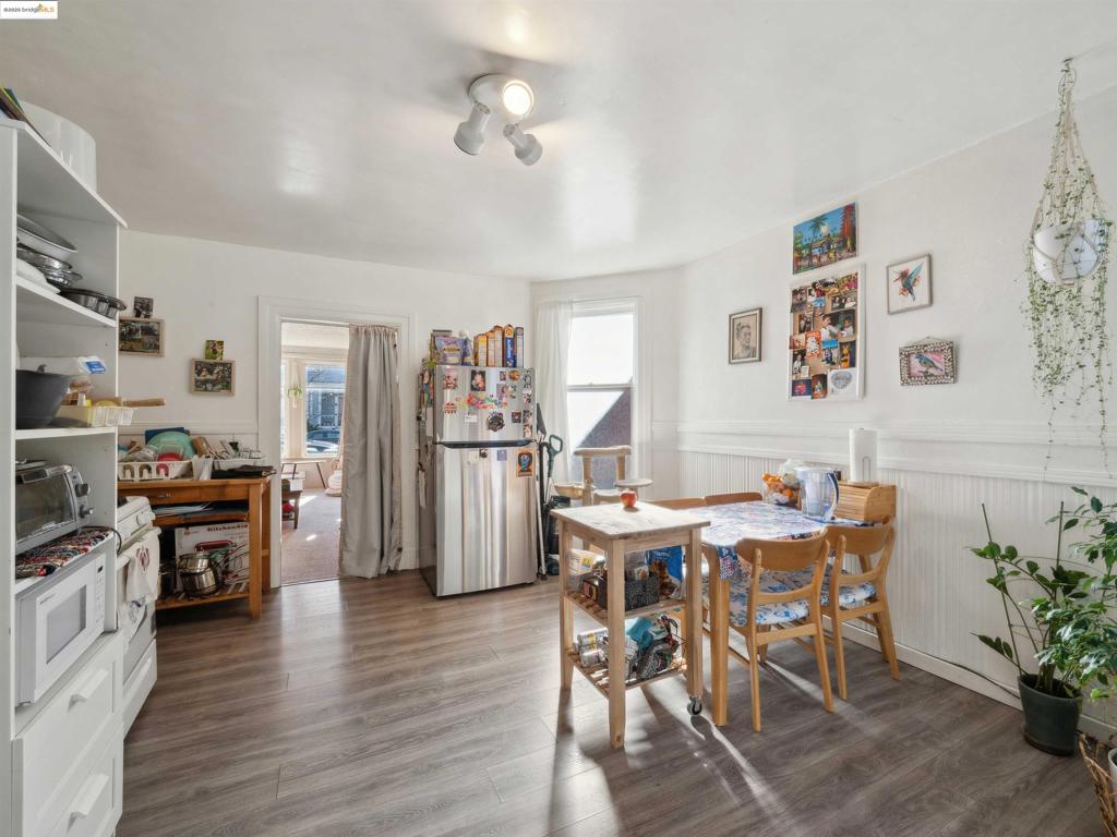 WEST END - Residential Income