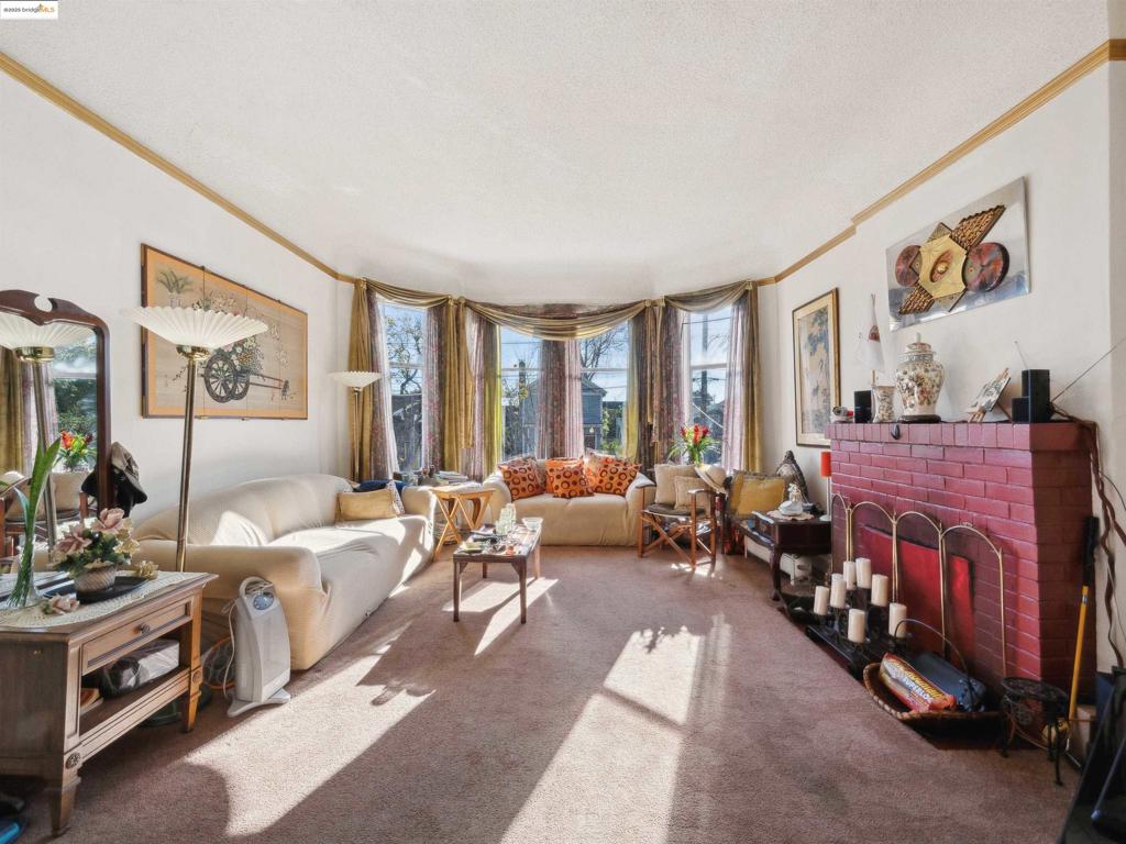 WEST END - Residential Income