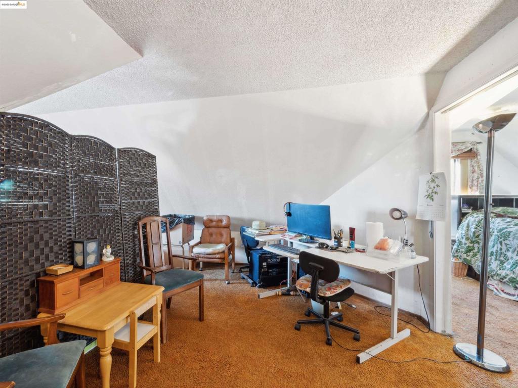WEST END - Residential Income