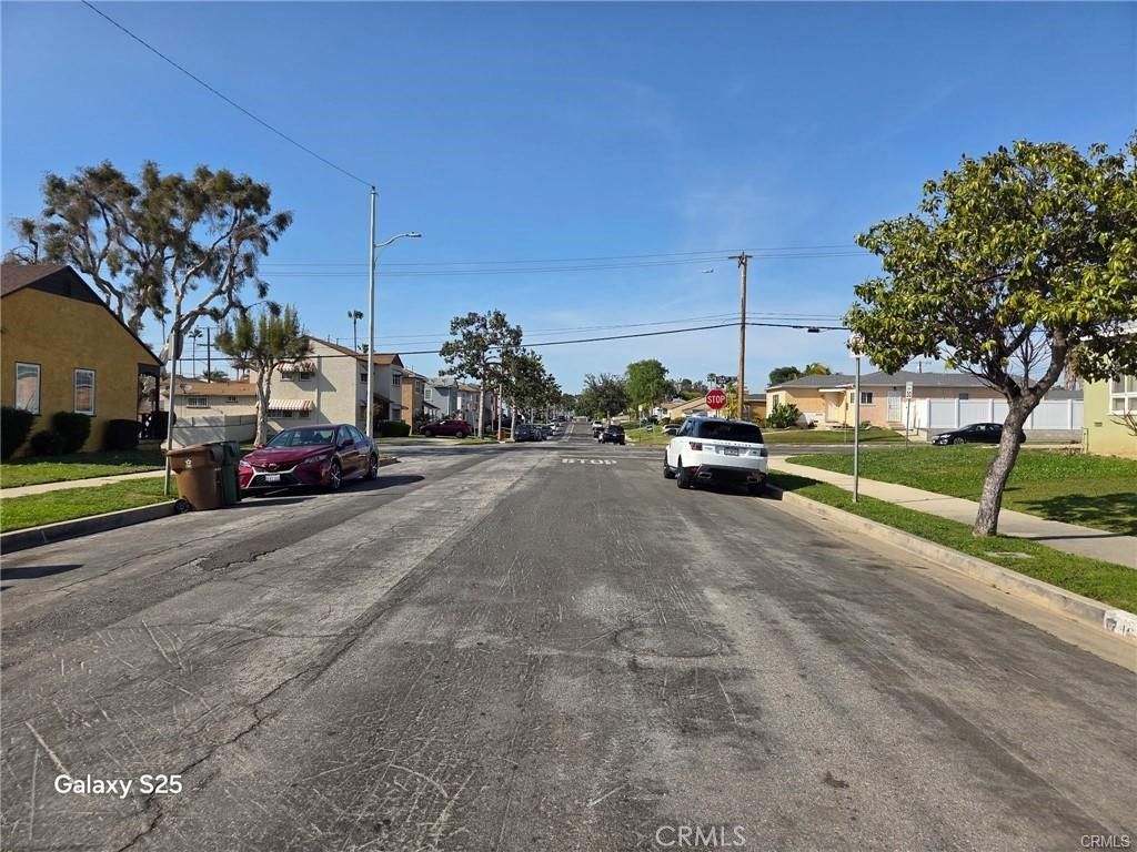 Photo of 10404 S Gramercy Place, Los Angeles, CA 90047 (MLS # DW25193605)