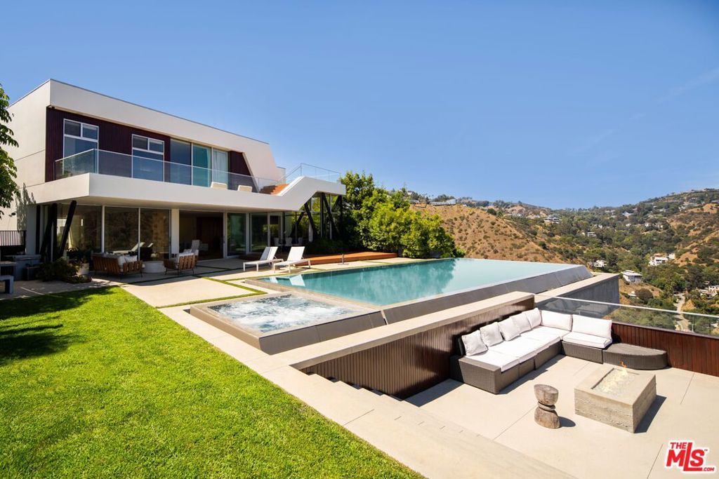 Photo of 2008 Hercules Drive, Los Angeles, CA 90046 (MLS # 25584251)