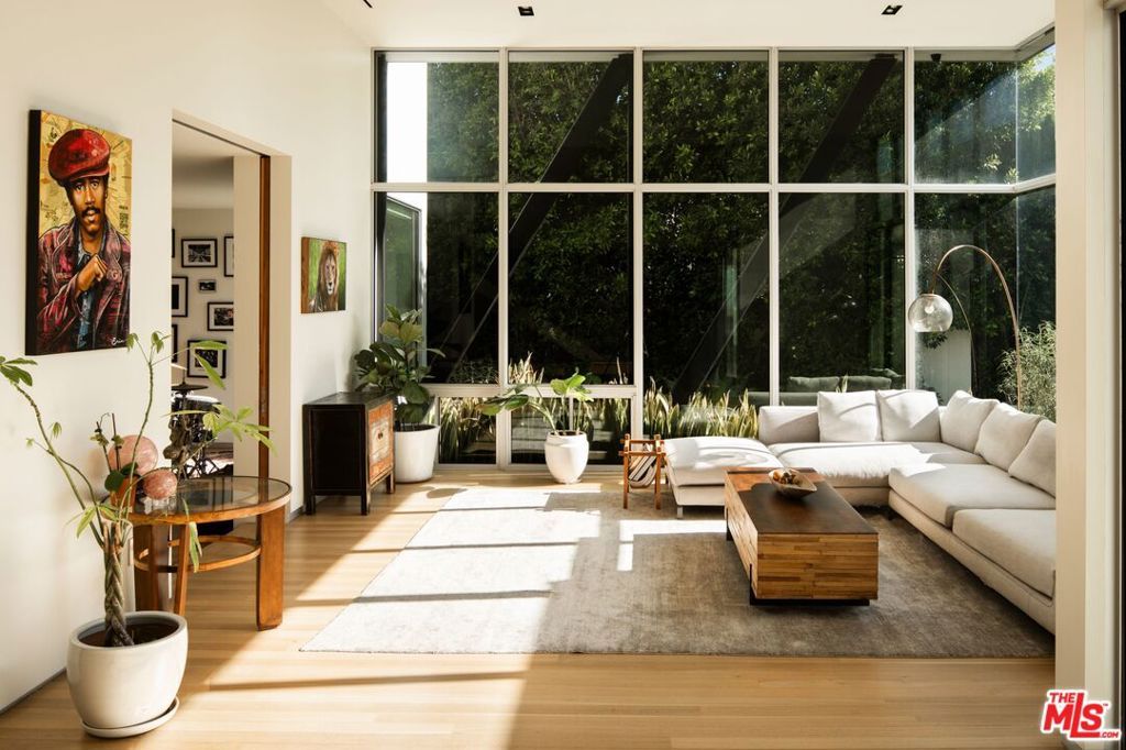 Photo of 2008 Hercules Drive, Los Angeles, CA 90046 (MLS # 25584251)