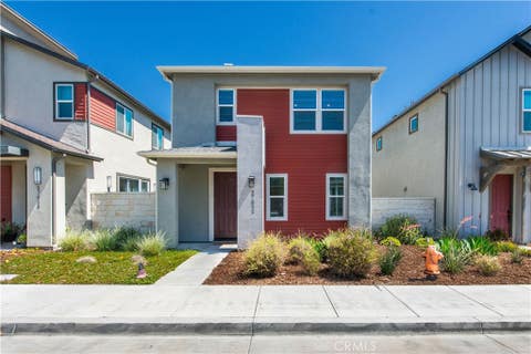 Photo of 27022 Evening Sky Place, Valencia, CA 91381 (MLS # SR26117481)