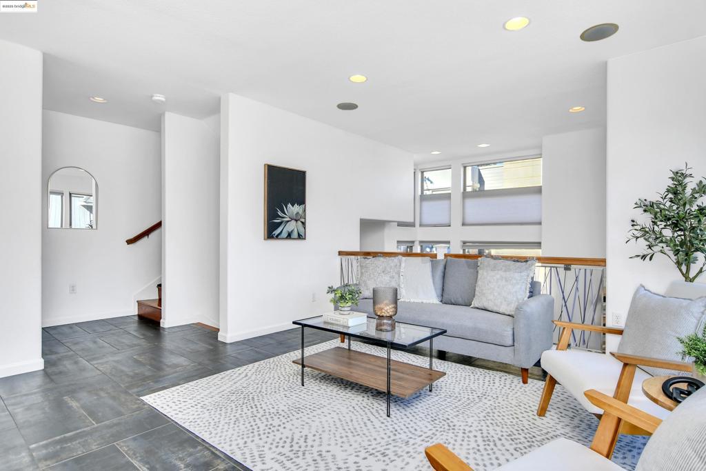 PRINGLE RANCH - Residential