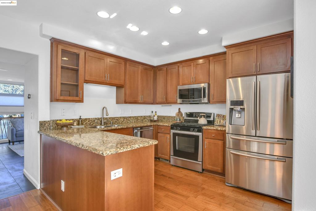 PRINGLE RANCH - Residential