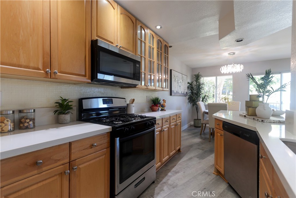 302 San Nicholas