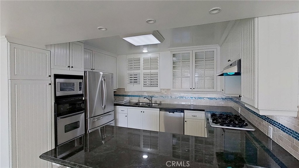 310 Fernando Street Street 105