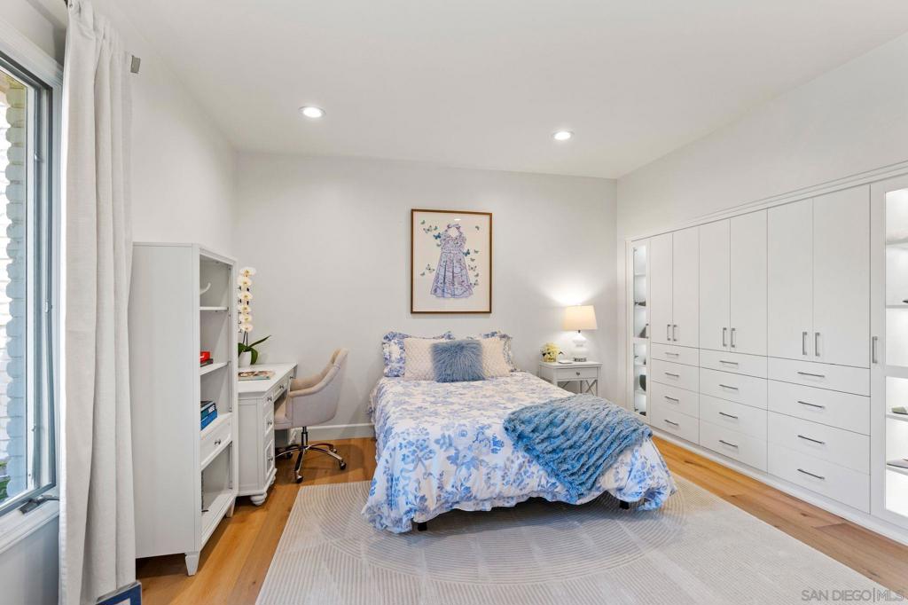 Rancho Santa Fe - Residential