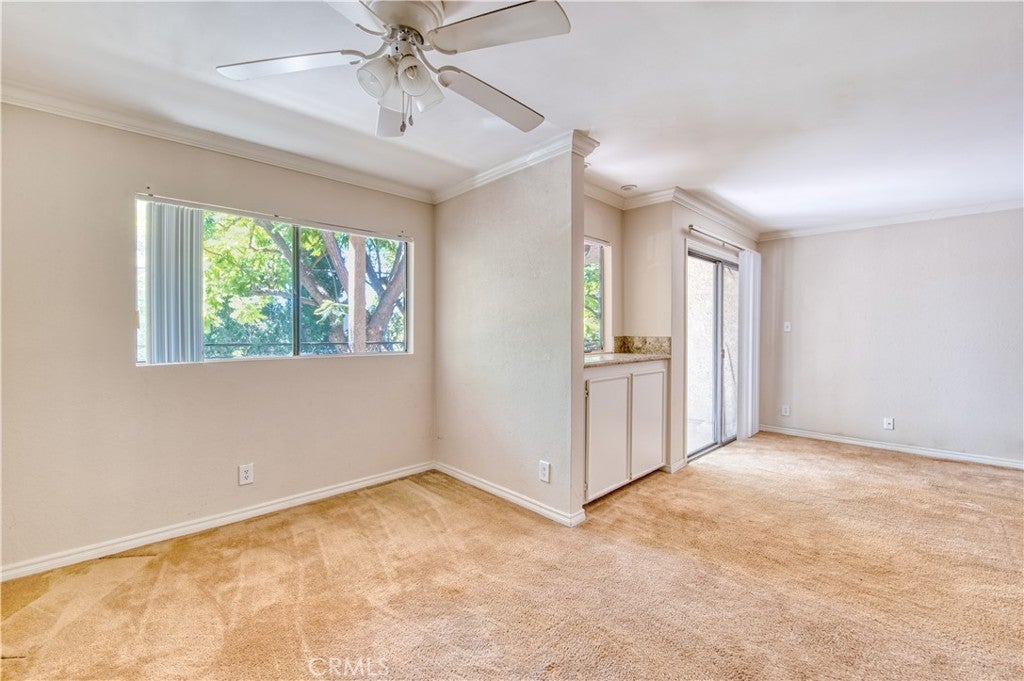 277 Pleasant Street 109