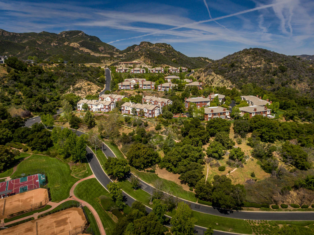 2478 Swanfield Court