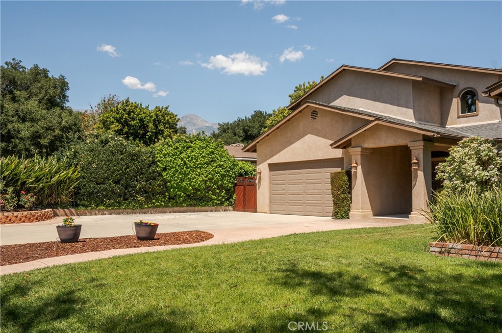 1560 Carnation Way