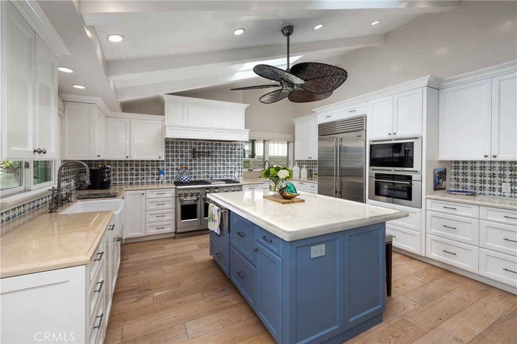 1114 E Balboa Boulevard, Newport Beach CA 92661 - Photo 12
