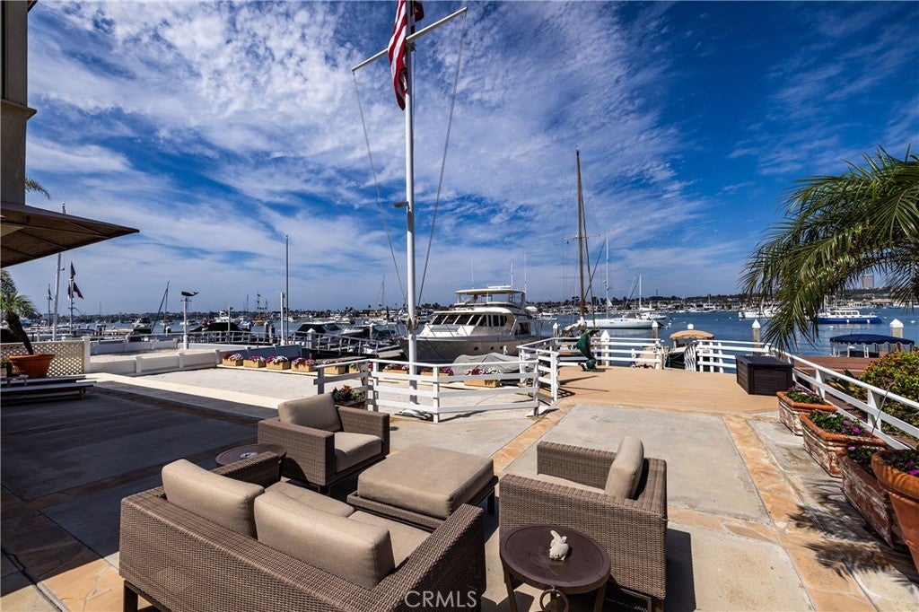 1114 E Balboa Boulevard, Newport Beach CA 92661 - Photo 16
