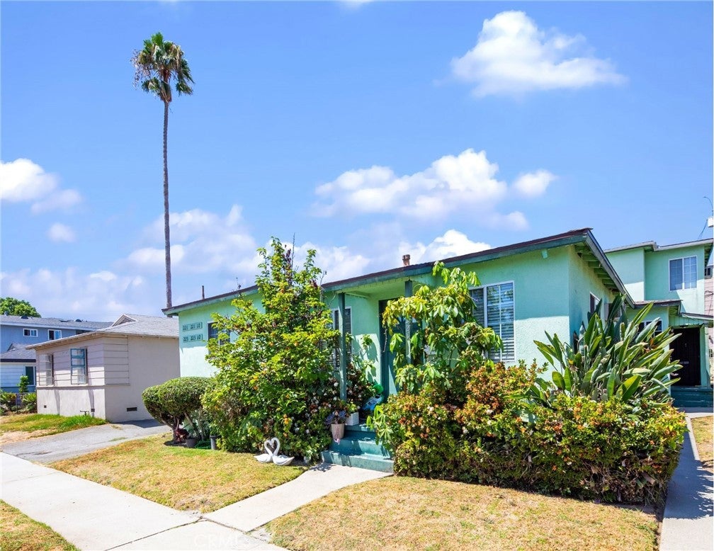 221 S Bushnell Avenue