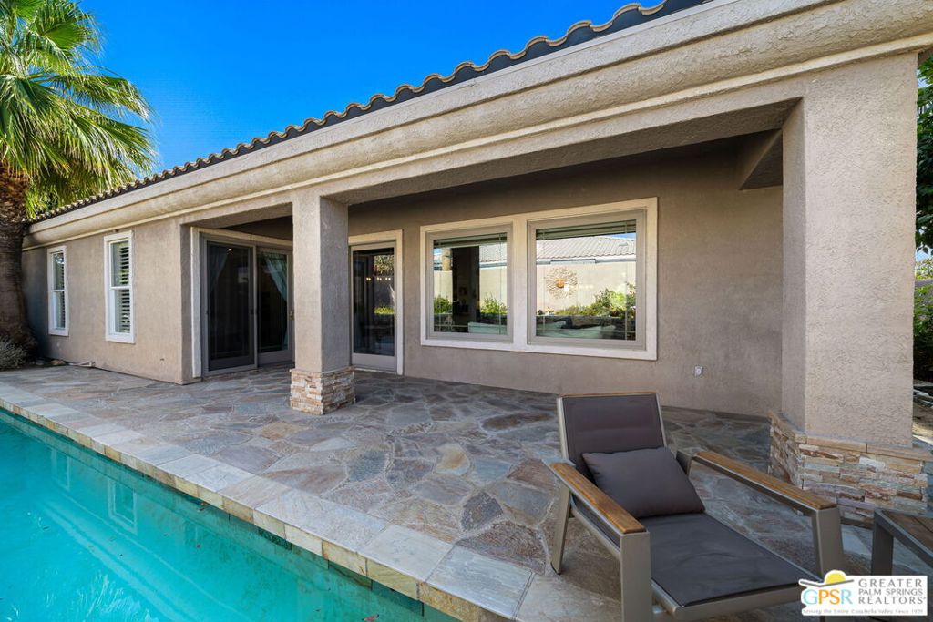 Lake La Quinta - Residential