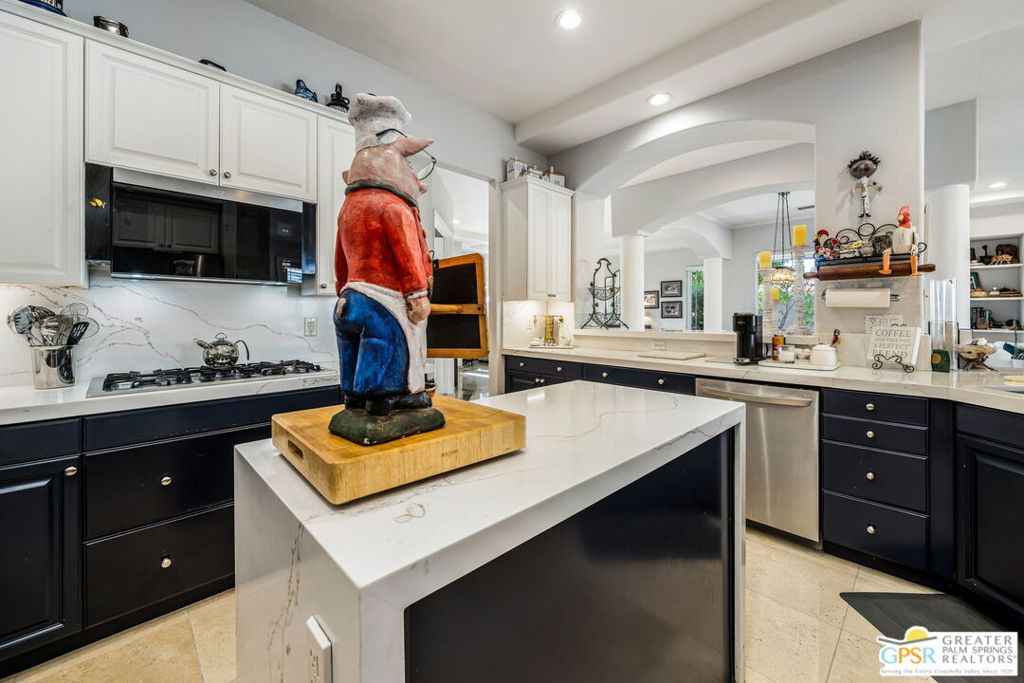 Lake La Quinta - Residential