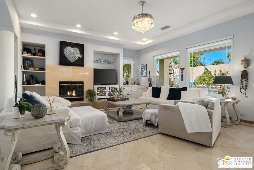 Lake La Quinta - Residential