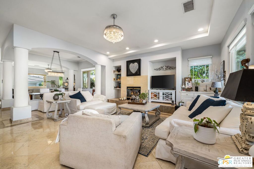 Lake La Quinta - Residential