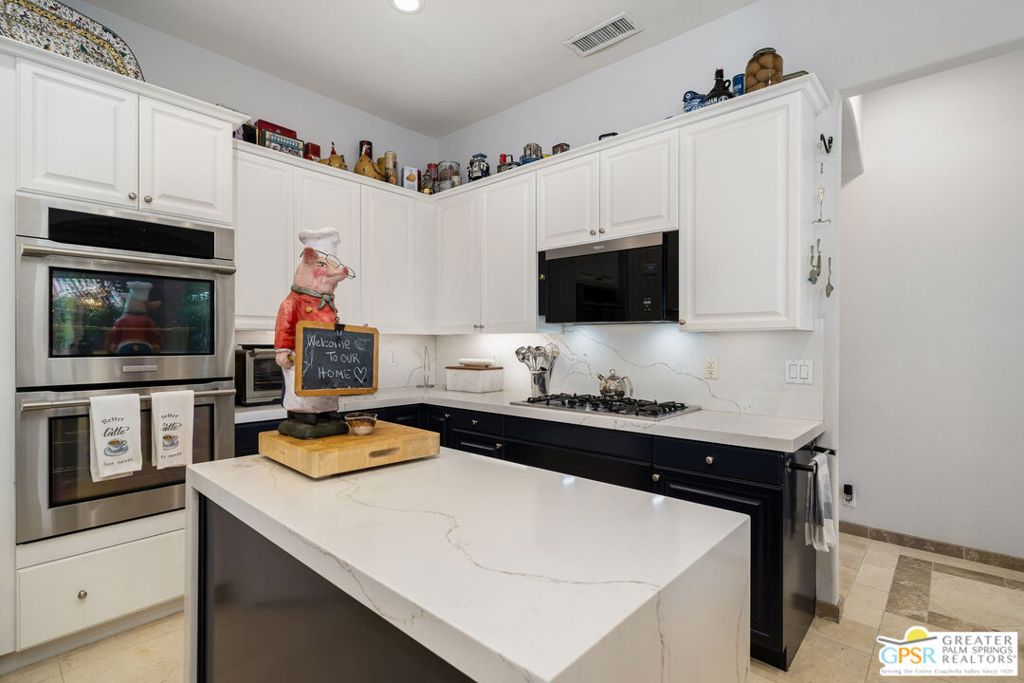 Lake La Quinta - Residential