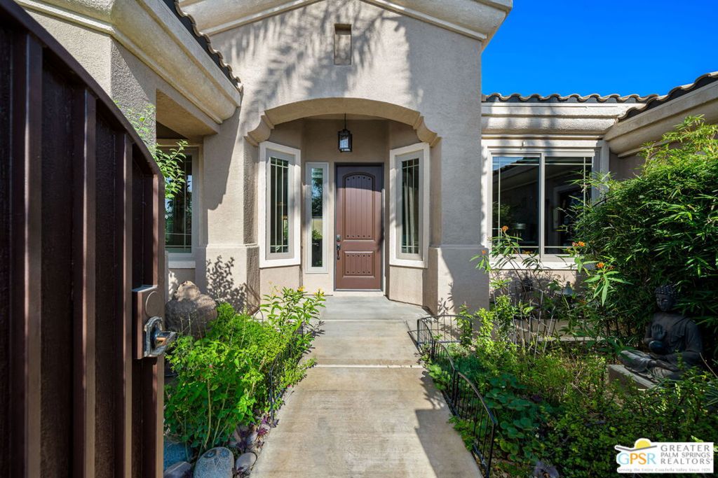 Lake La Quinta - Residential