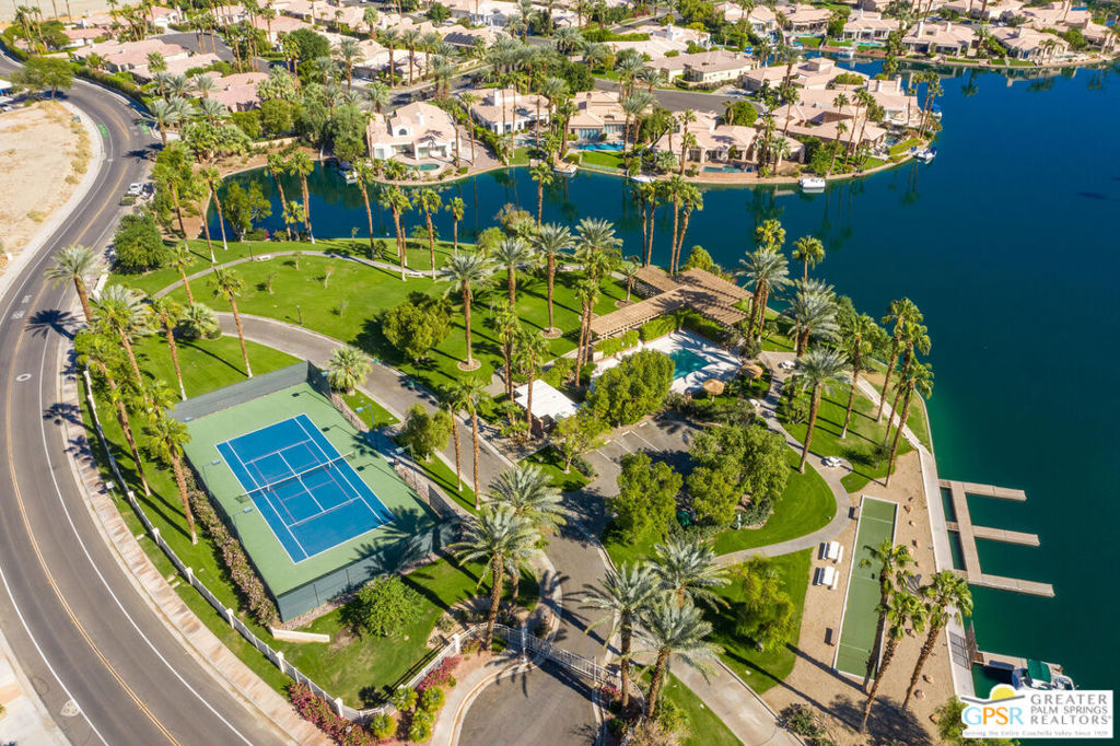 Lake La Quinta - Residential