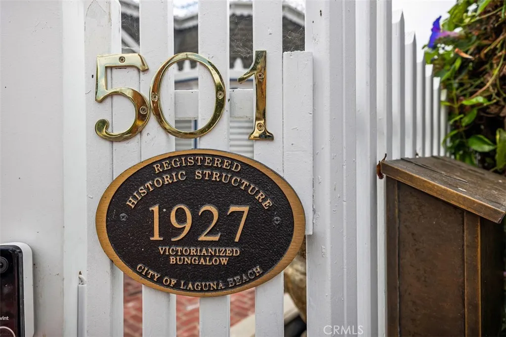 Laguna Beach, California 92651, United States, 2 Bedrooms Bedrooms, ,2 BathroomsBathrooms,Residential,Active,223208