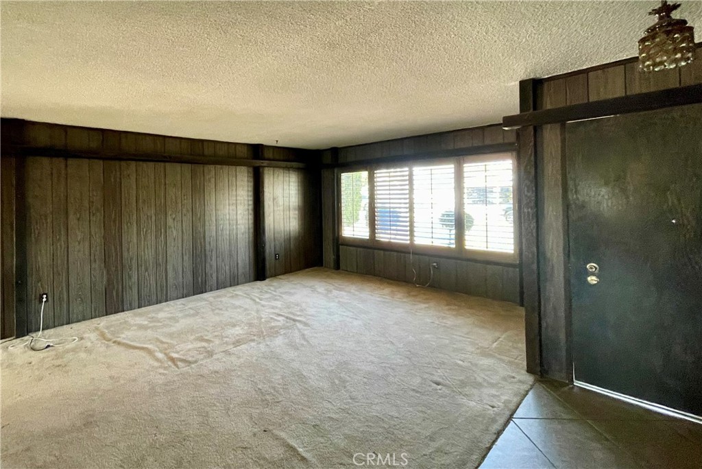 1136 Yosemite