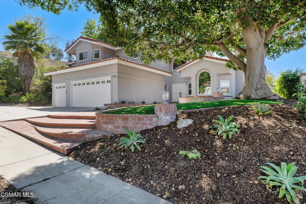 260 Goldenwood Circle